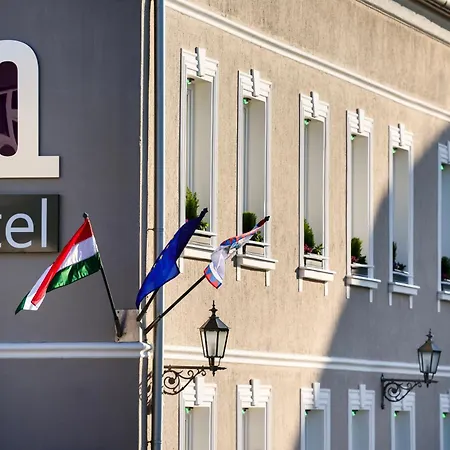 Rq Boutique & Unique Győr