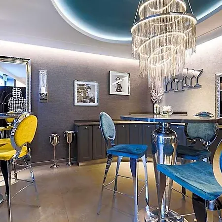 Rq Boutique & Unique Hotel