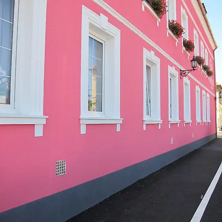 Rq Boutique & Unique Hotel