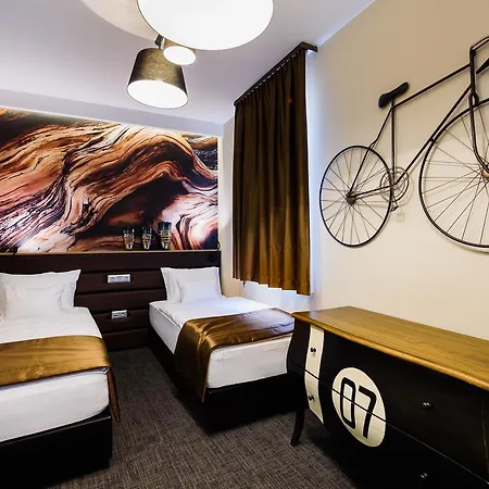 Rq Boutique & Unique 4* Győr
