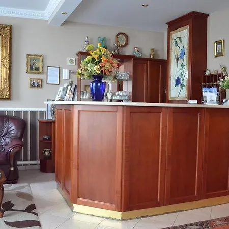 Rq Boutique & Unique 4* Győr