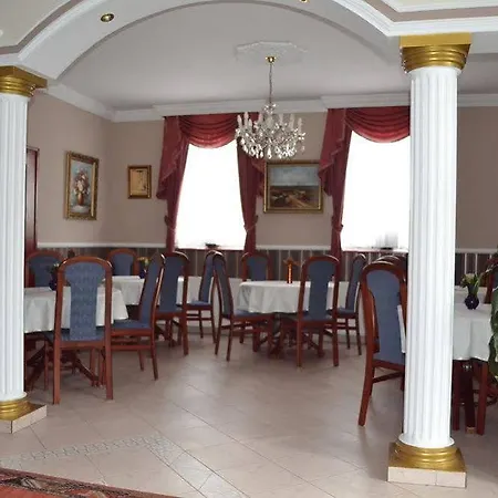 Rq Boutique & Unique 4* Győr